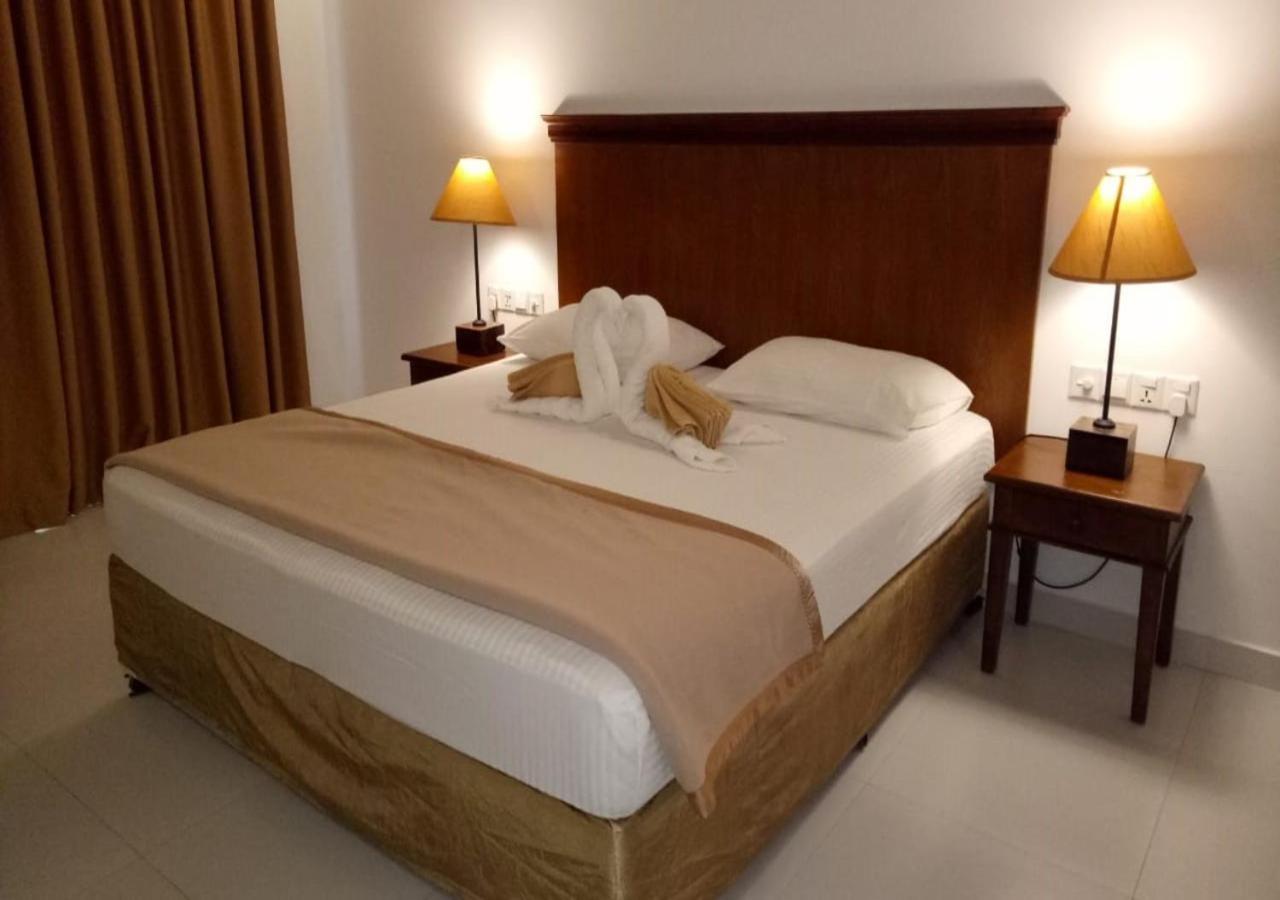 Garden Beach Hotel Kalutara Kültér fotó
