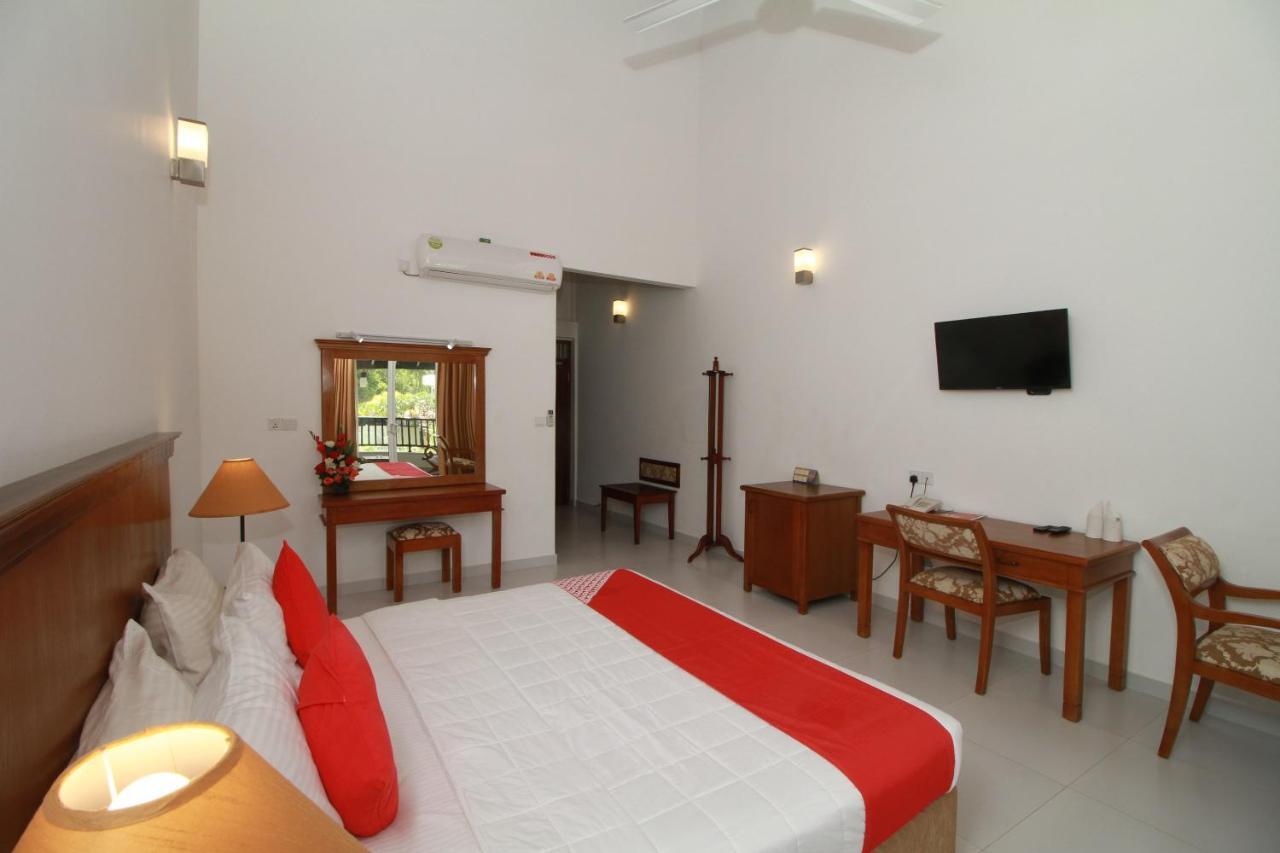 Garden Beach Hotel Kalutara Kültér fotó