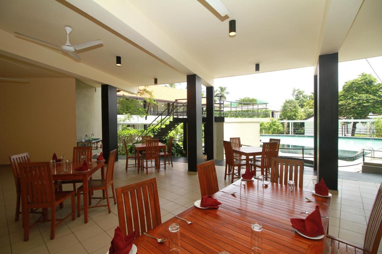 Garden Beach Hotel Kalutara Kültér fotó